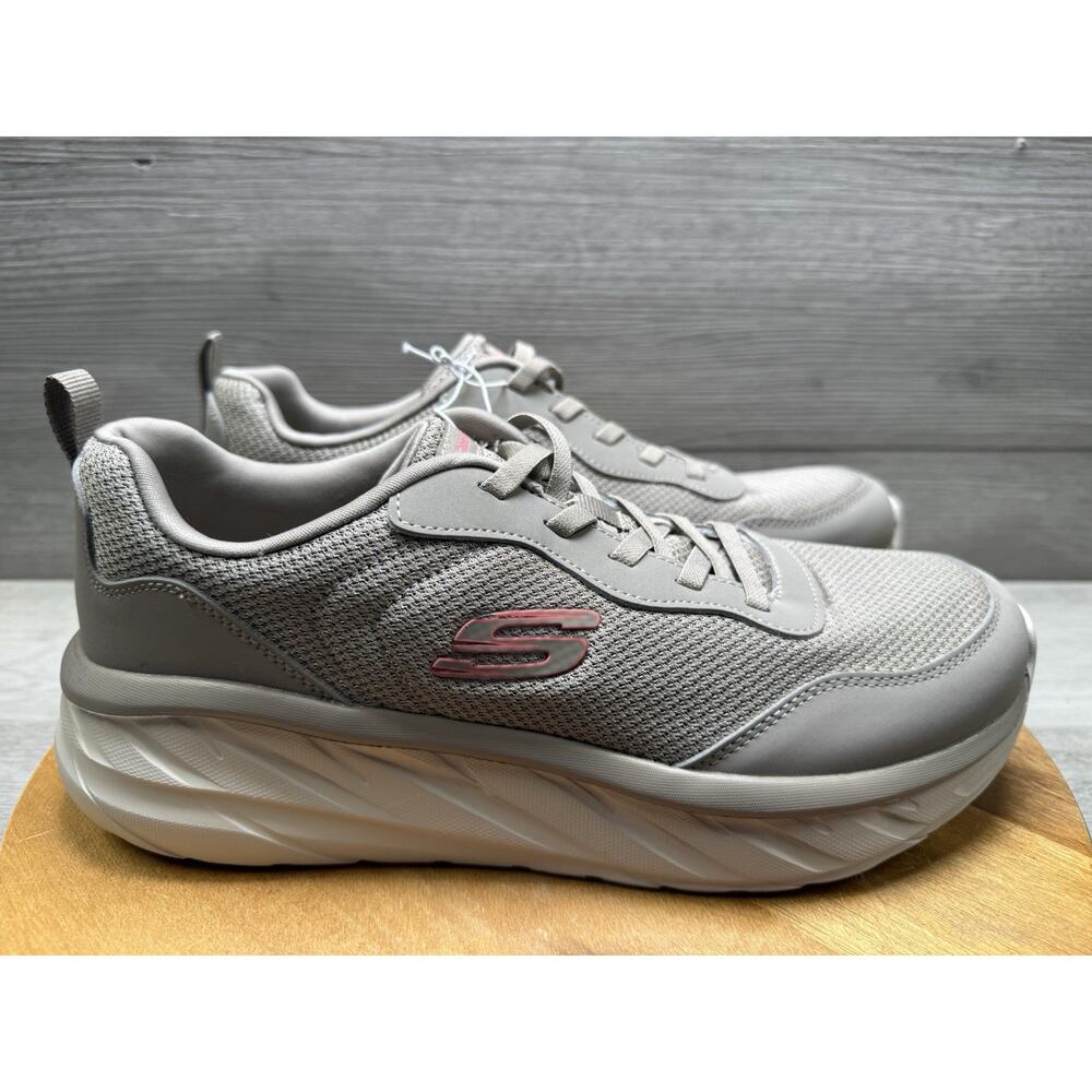 Skechers Ladies Premium Cushion Air-Cooled Memory Foam D'Lux Ultra  size 11